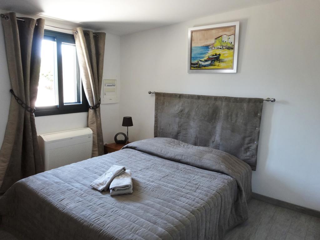 Terracorse Villa Figari  Rum bild